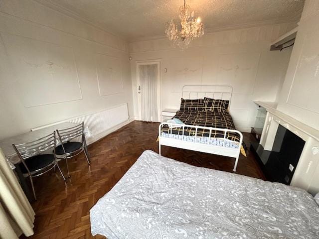 Double Bedroom Near Heathrow Airport & London Bed and Breakfast in Hayes