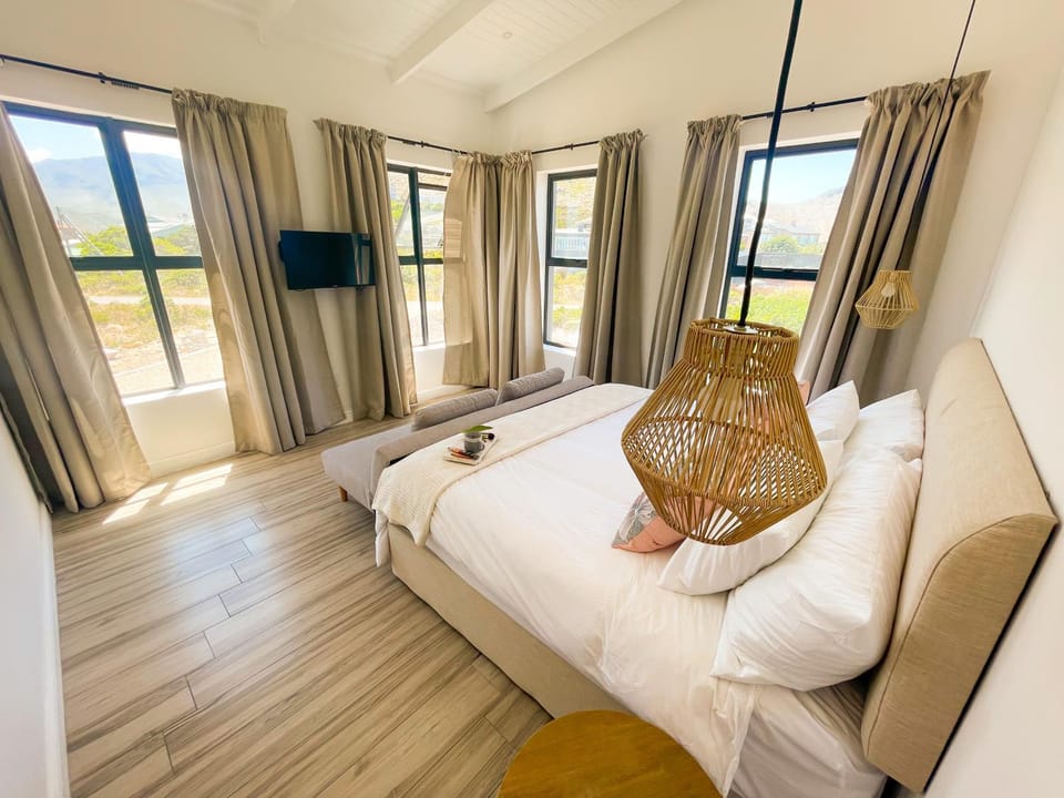 155 Hangklip self catering Apartment in Cape Town