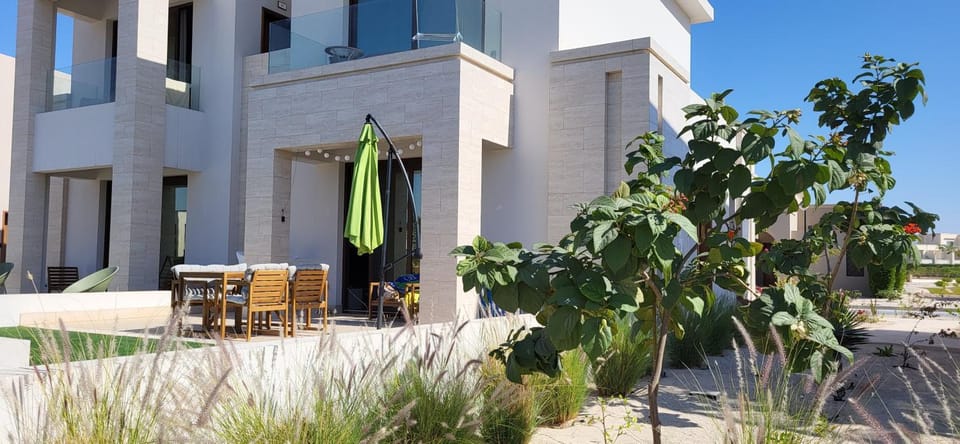 Property building, Garden, Garden view