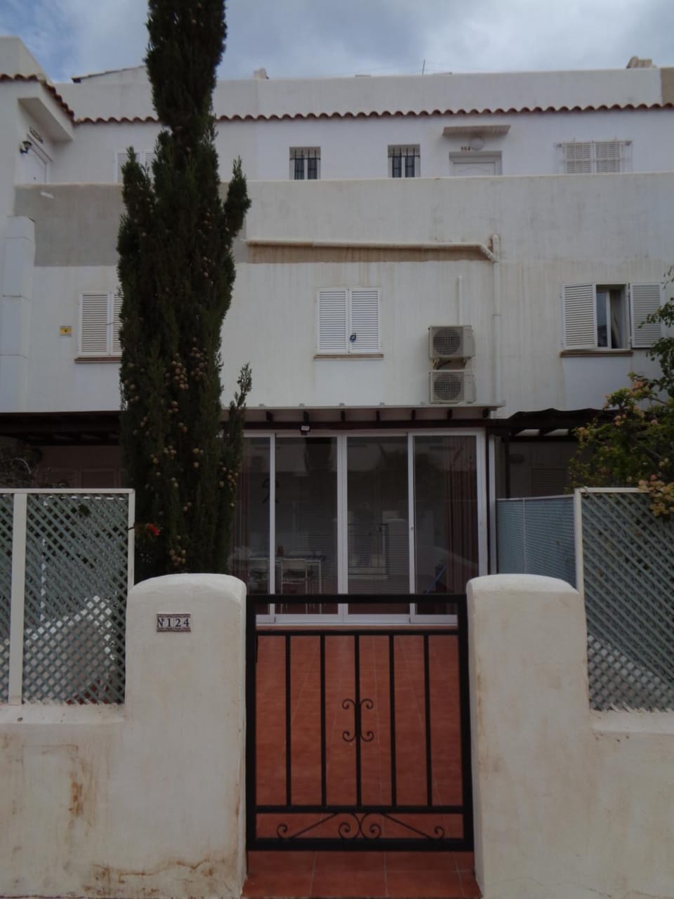 Property building, Facade/entrance