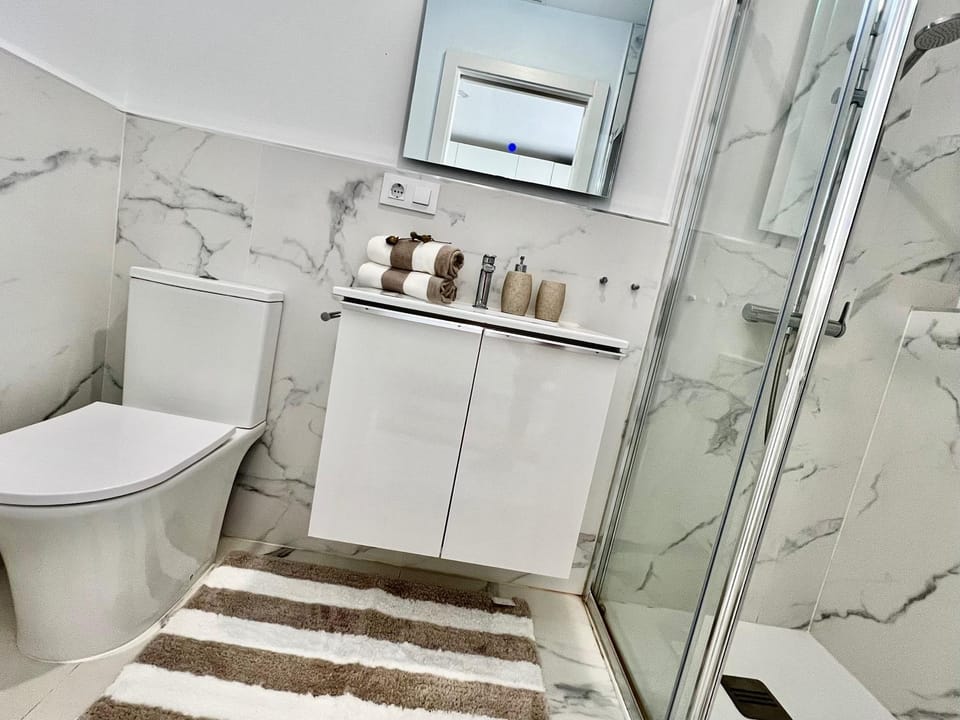 Shower, Toilet, Bathroom