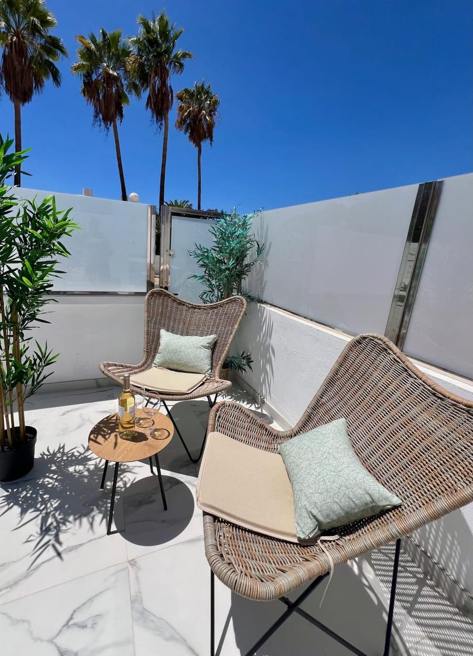 Patio, Day, View (from property/room), Balcony/Terrace, Seating area