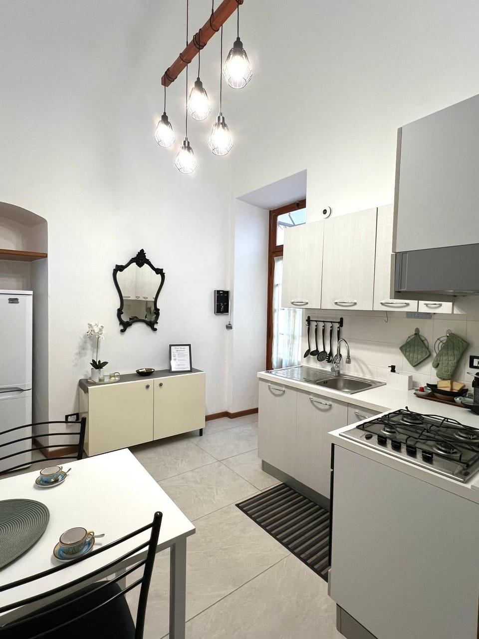 Kitchen or kitchenette
