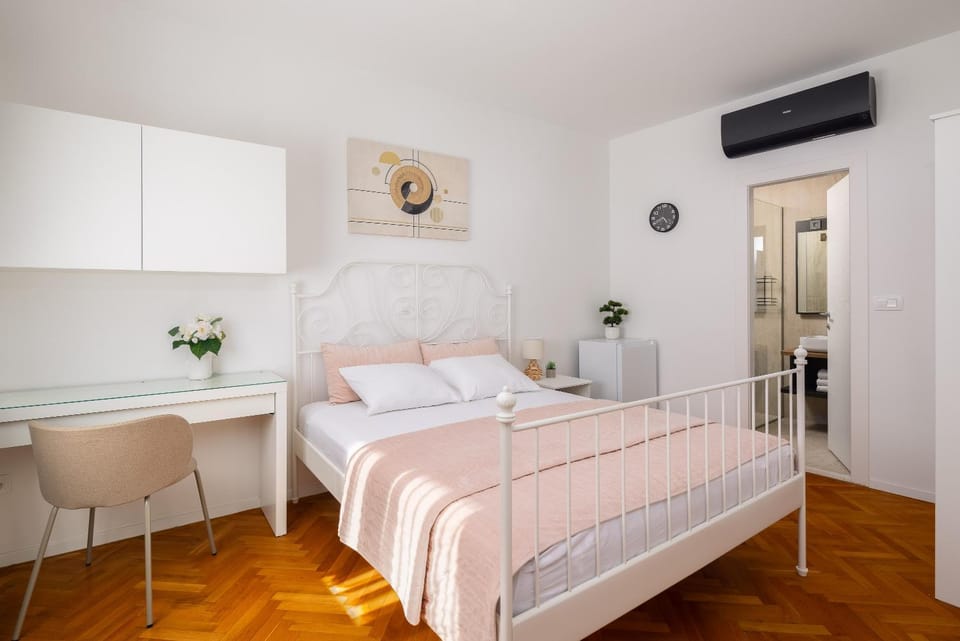 Villa ELENA Room Old Town Apartment in Šibenik-Knin County, Croatia