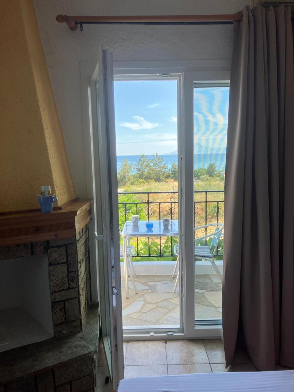 Blue Sea Studios Hotel in Limenaria