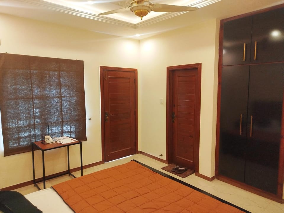 The Warmer House Islamabad Airport Bed and Breakfast in Islamabad
