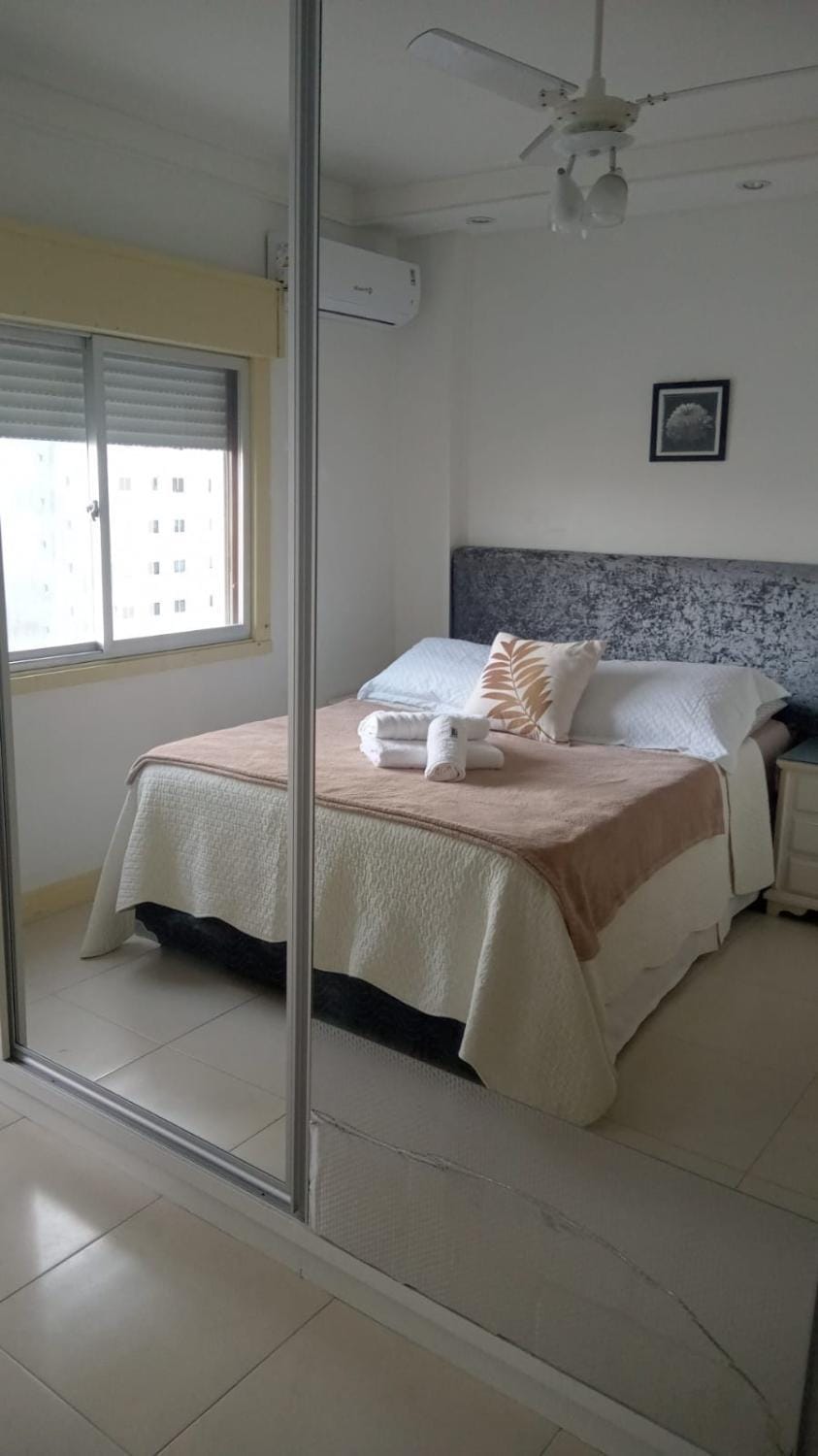 Apartamento quadra mar, 1 dos quartos com ar-condicionado , Barra Sul Apartment in Camboriú