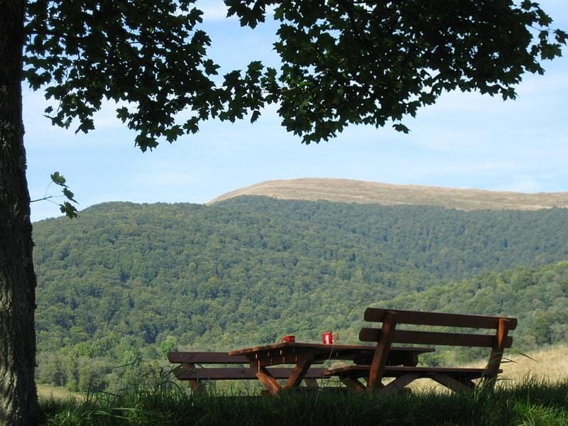 Nearby landmark, Natural landscape, Mountain view
