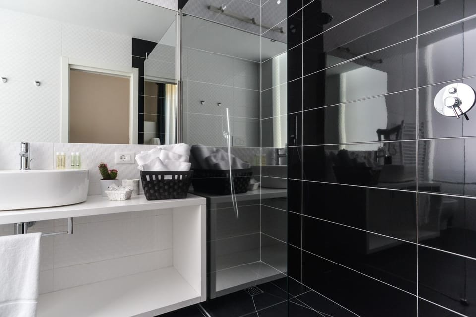 Shower, Bathroom, Bathroom