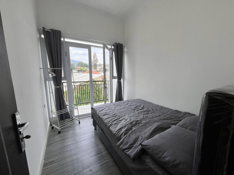 Bed, Balcony/Terrace, Bedroom