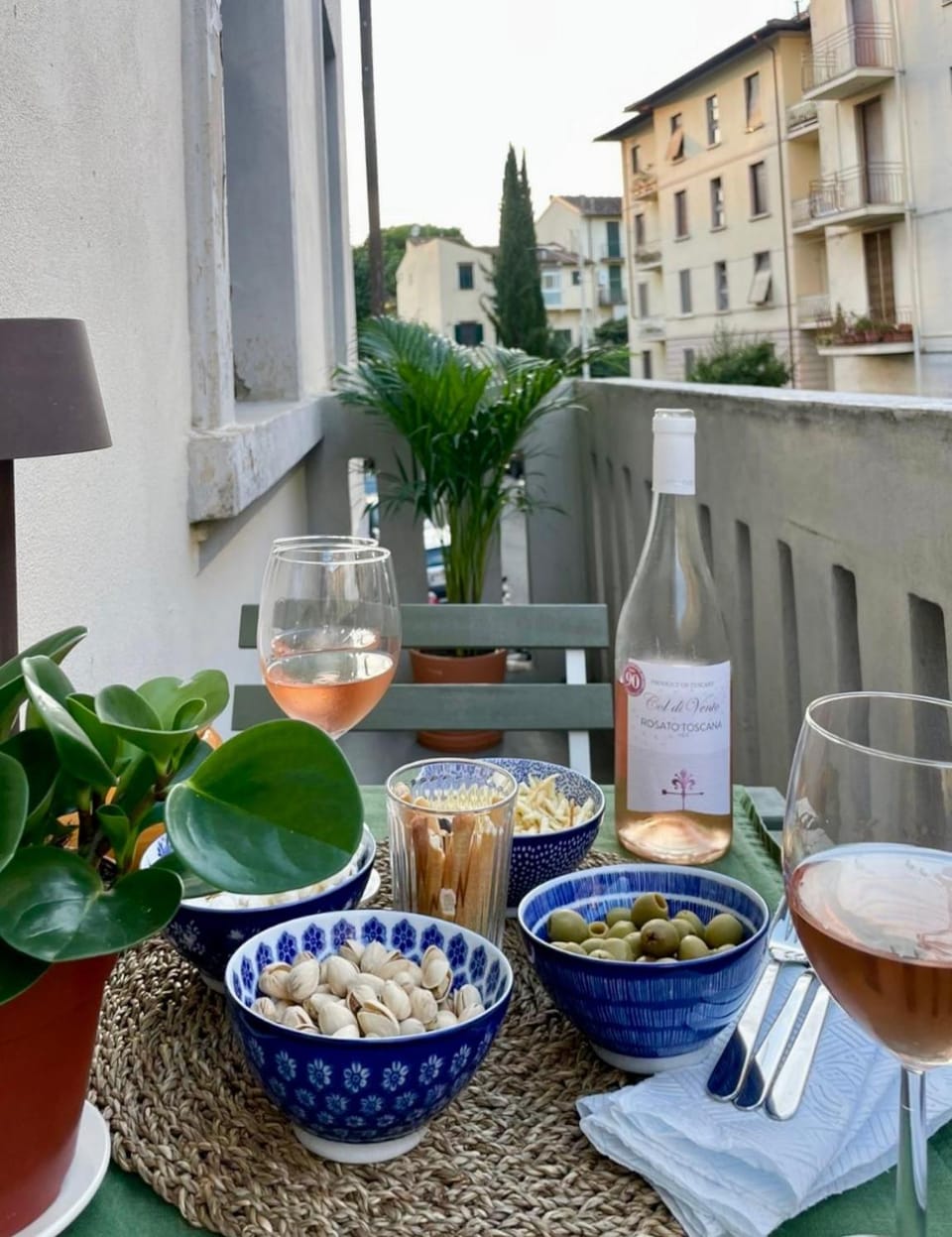 View (from property/room), Balcony/Terrace, Lunch