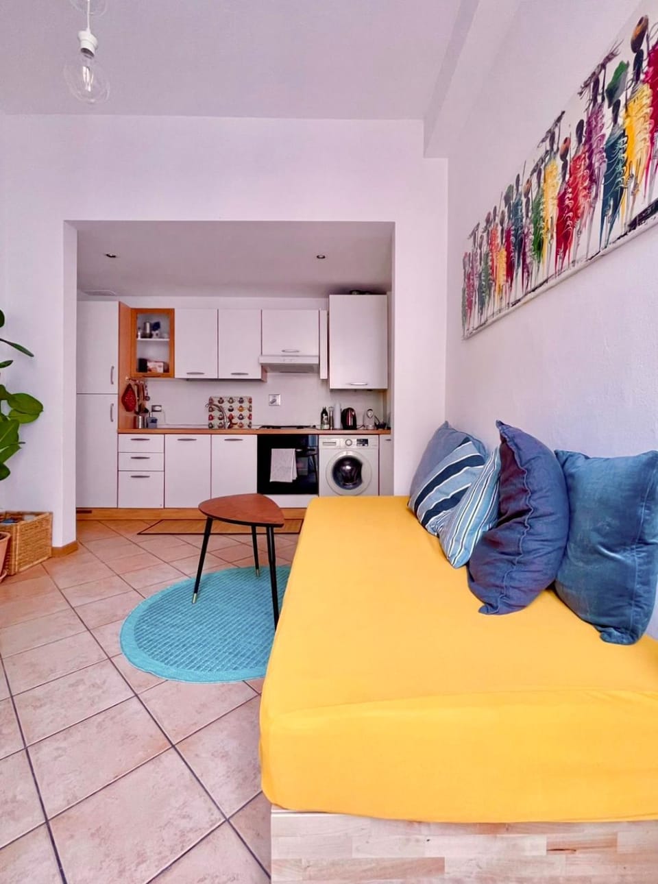 Kitchen or kitchenette, Living room, Dining area, oven, stove, toaster