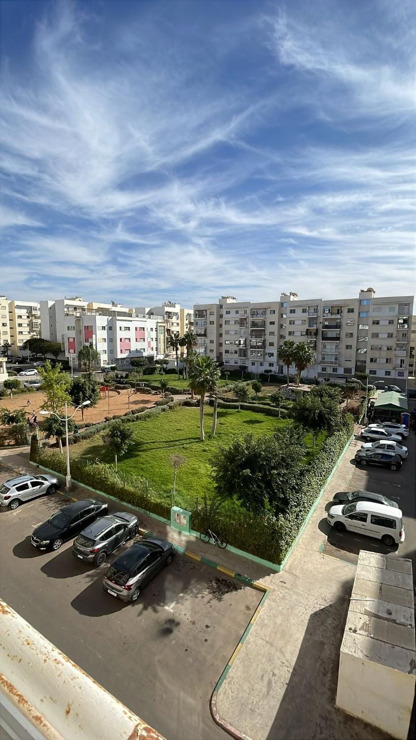 Garden, City view, Street view, Parking