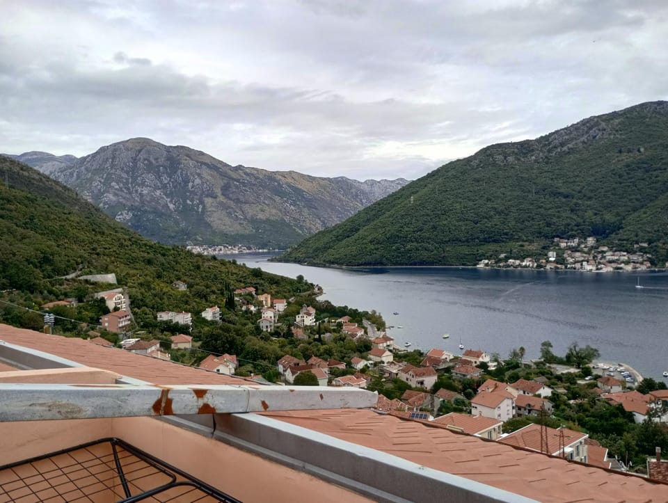 Apartmani Laura Apartment in Kotor Municipality
