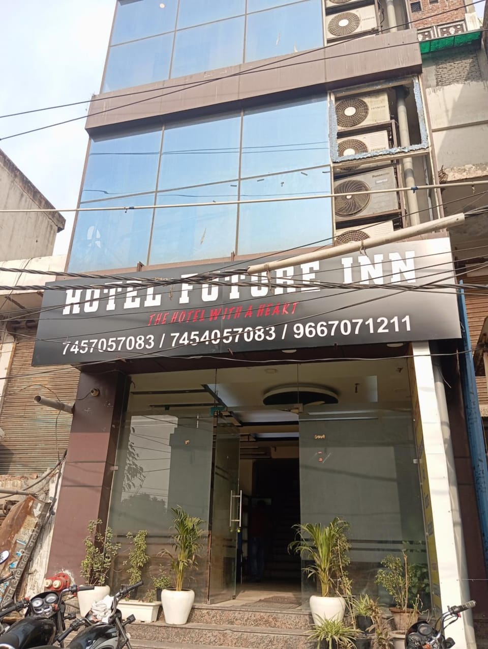 Property building, Facade/entrance
