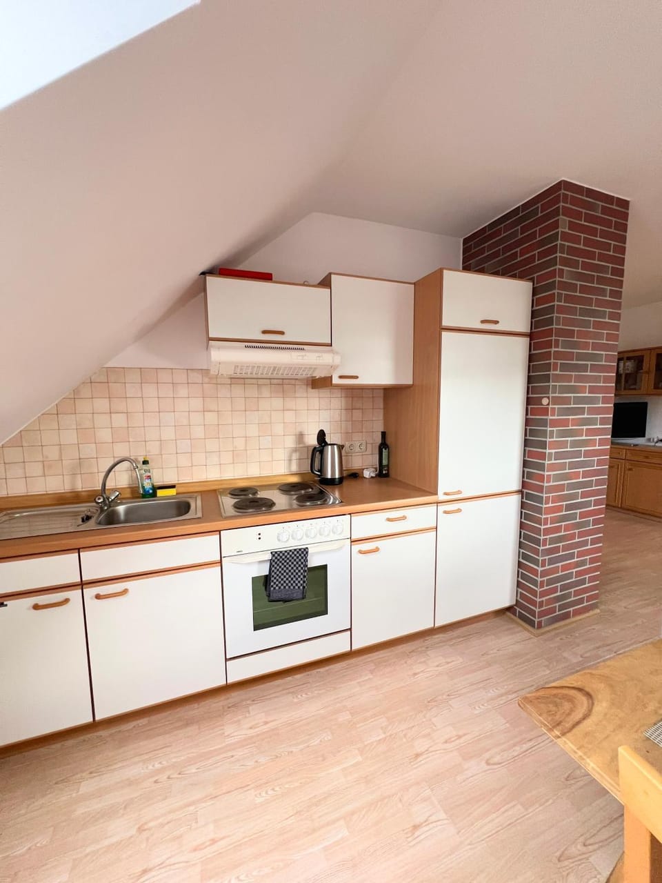 Kitchen or kitchenette, oven, stove