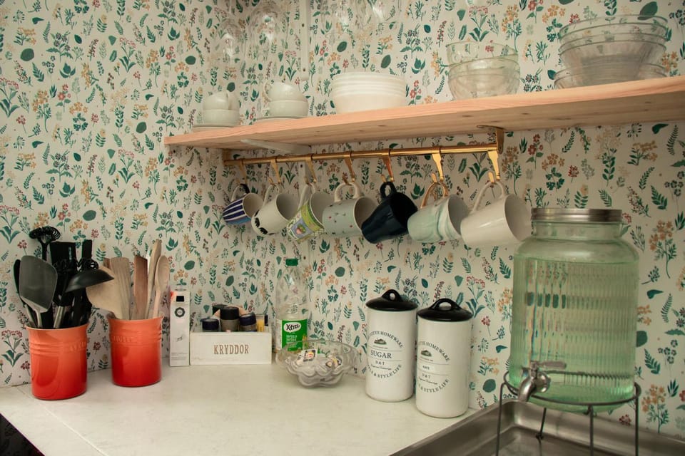 Coffee/tea facilities, Kitchen or kitchenette