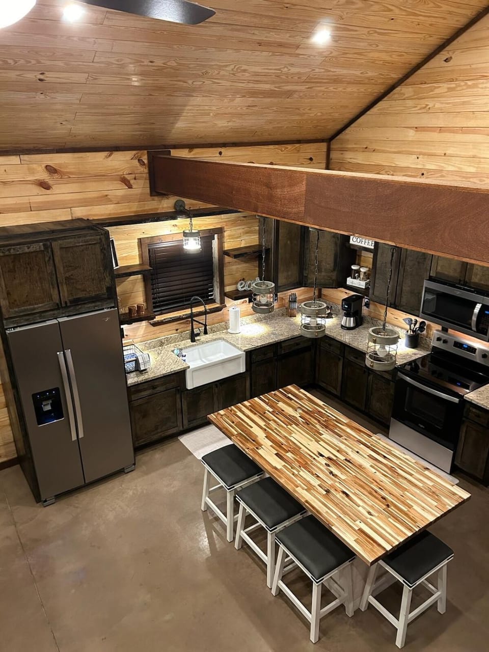 The Knotty Pine Cabin at Cabins of Wolf Pen Gap Cabin in Arkansas
