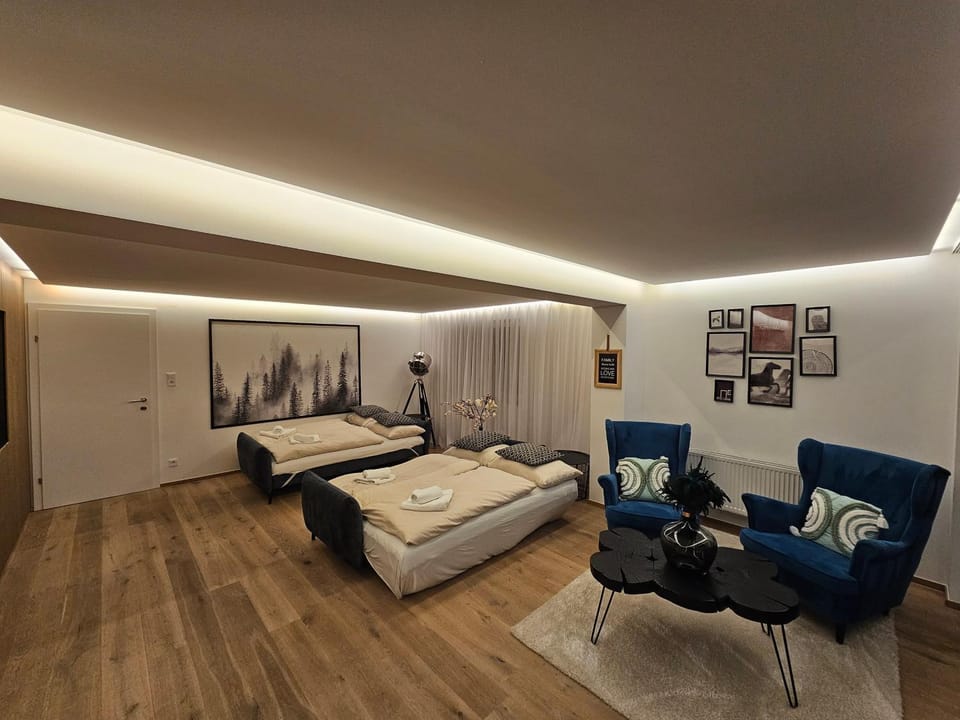 Living room, Photo of the whole room, Bedroom