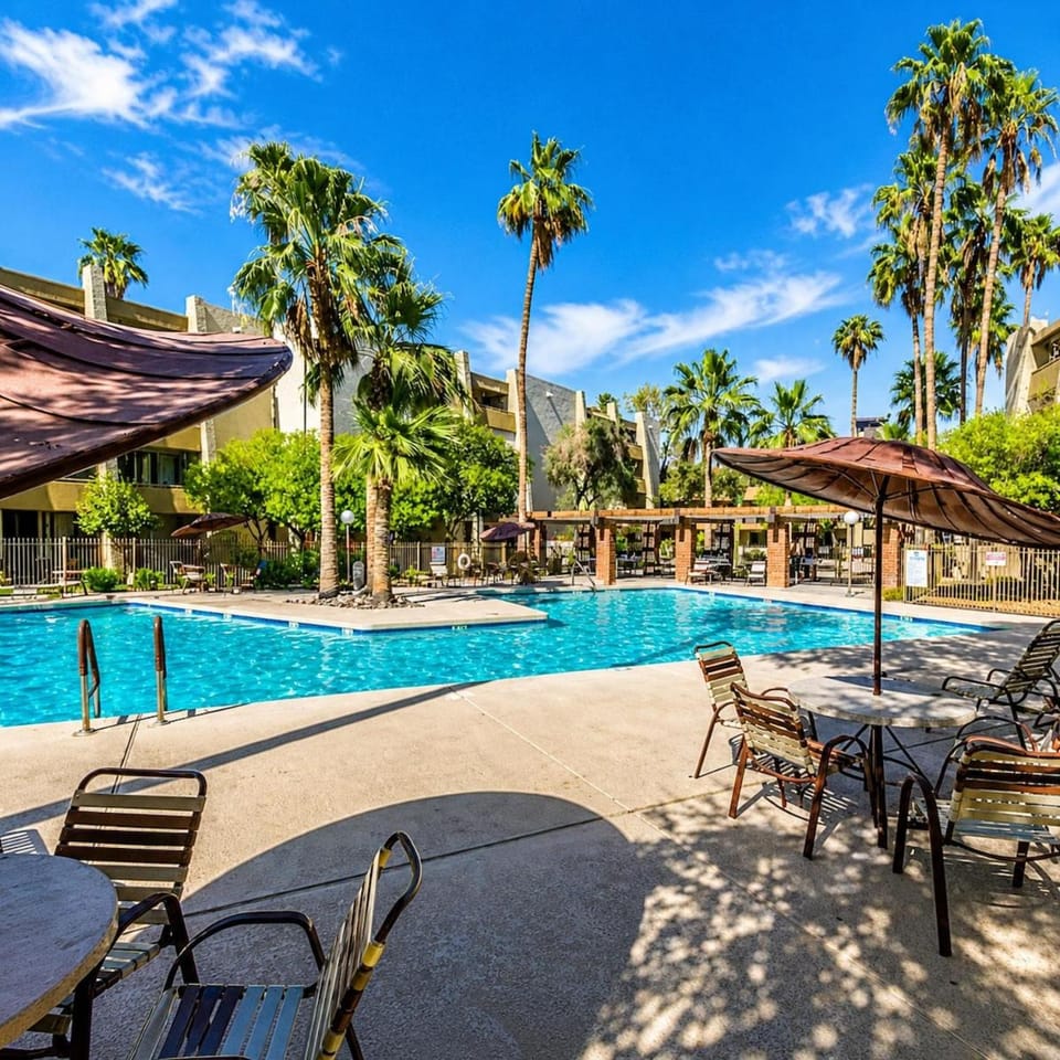 Pool view, Swimming pool