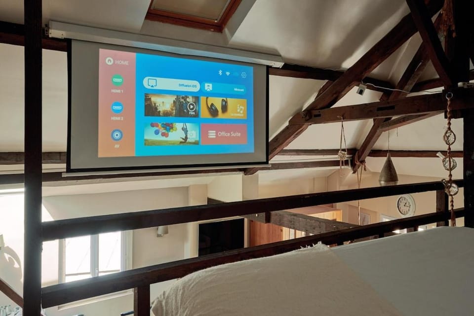 Versailles One Sauna & Jacuzzi Apartment in Versailles