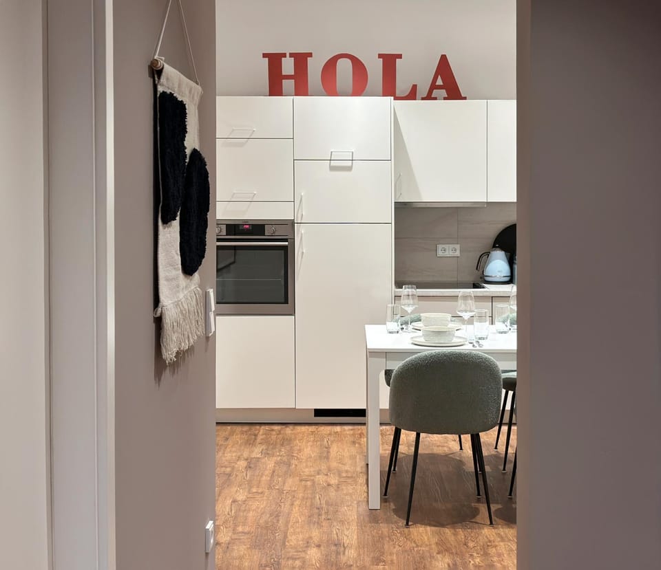 Kitchen or kitchenette, Dining area, dishwasher, oven, stove