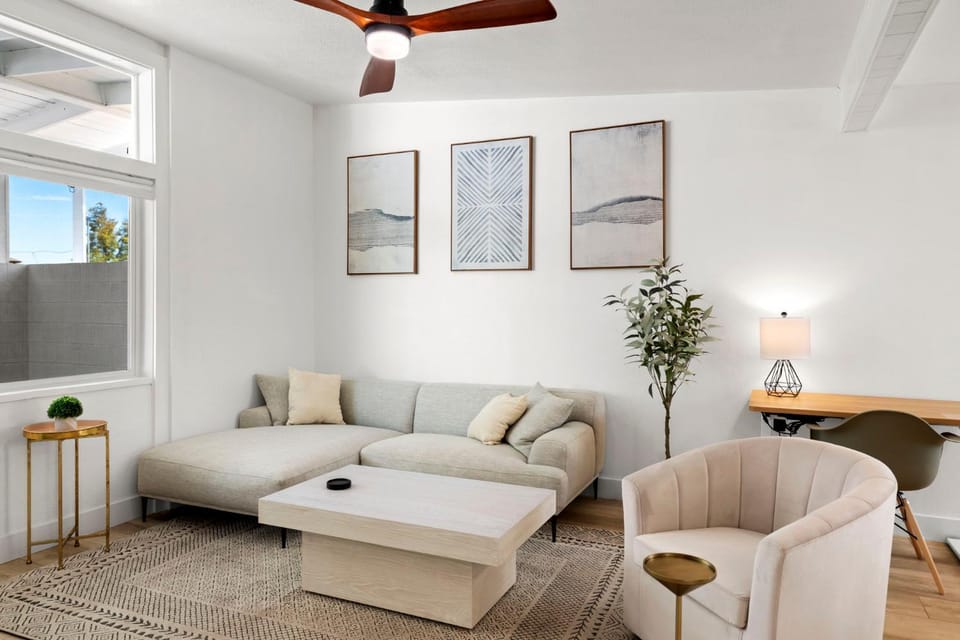 Brand New Home w Parking Blocks from Oldtown- 1A House in Scottsdale
