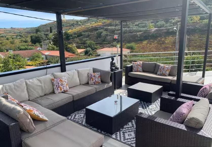 Valadouro Amazing Villa in Douro Valley - Pool Villa in Portugal