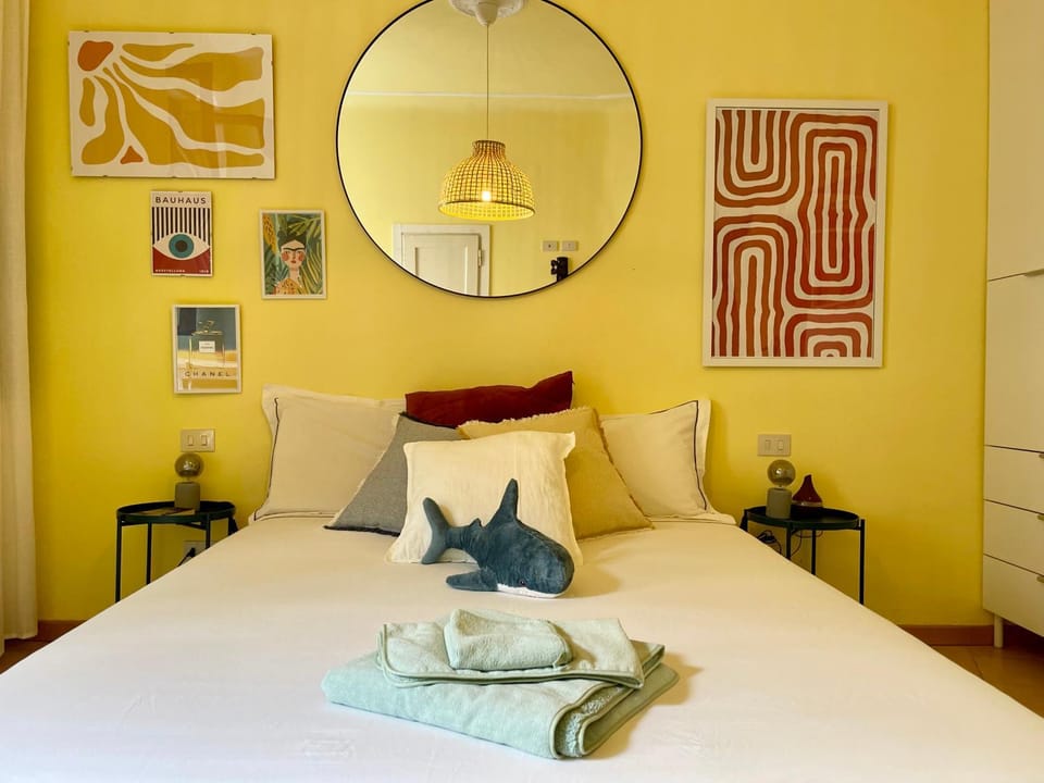 Bed, Decorative detail