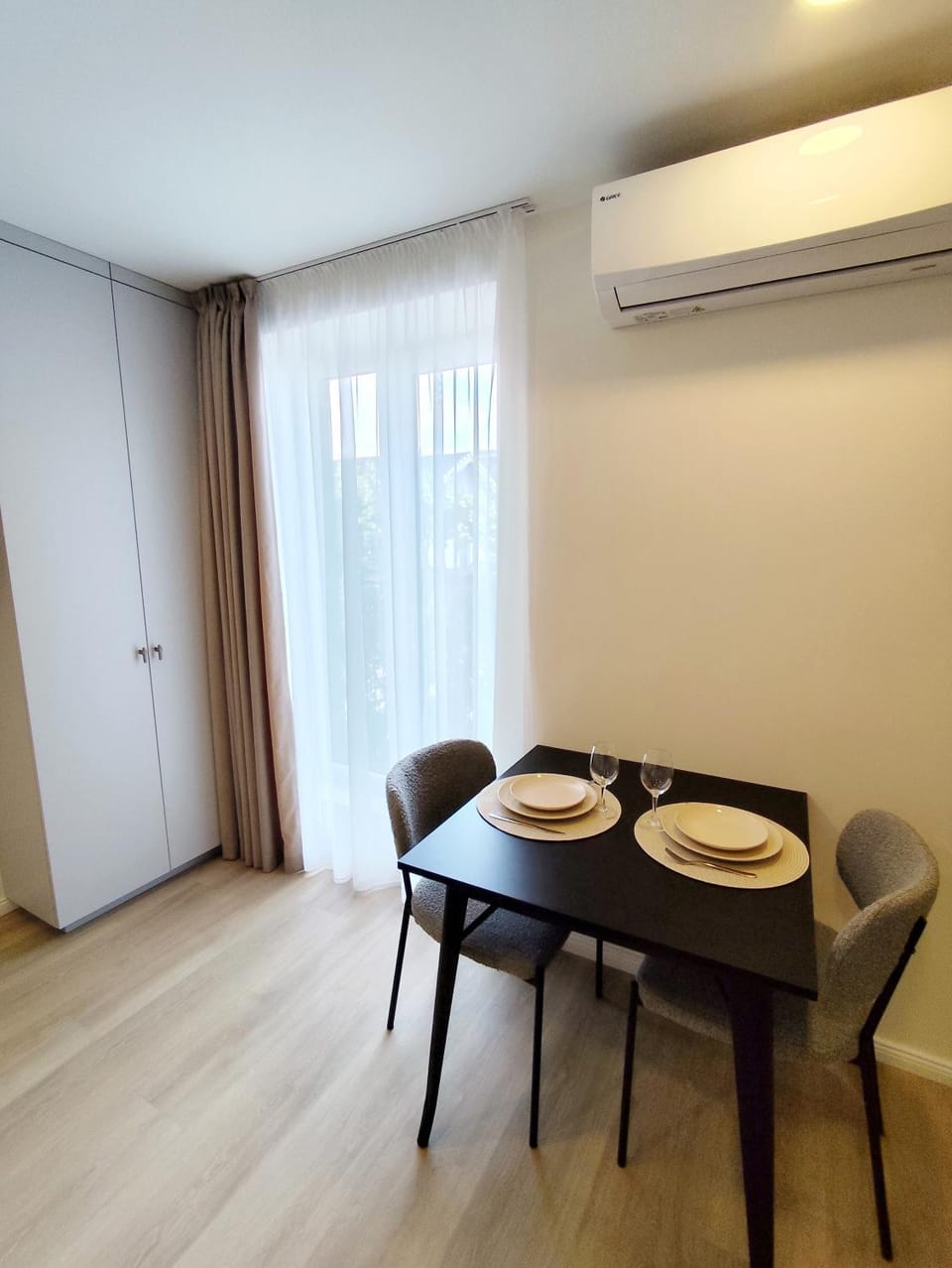 AiRi Beach Studios Self Check-in, Free Parking Apartment in Klaipėda