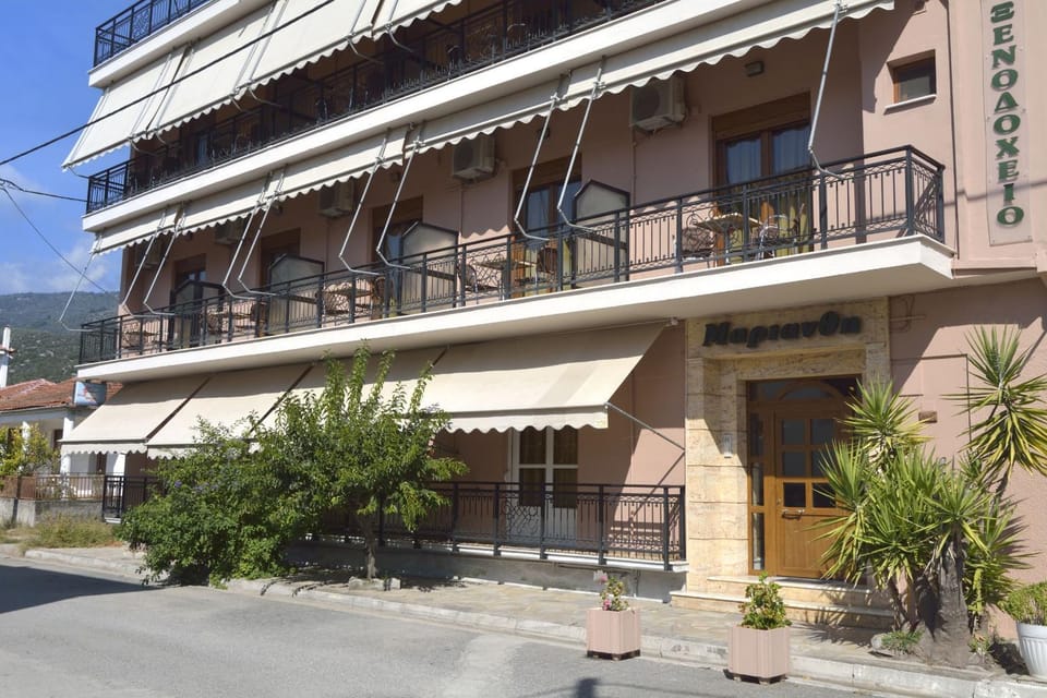 Property building, Facade/entrance