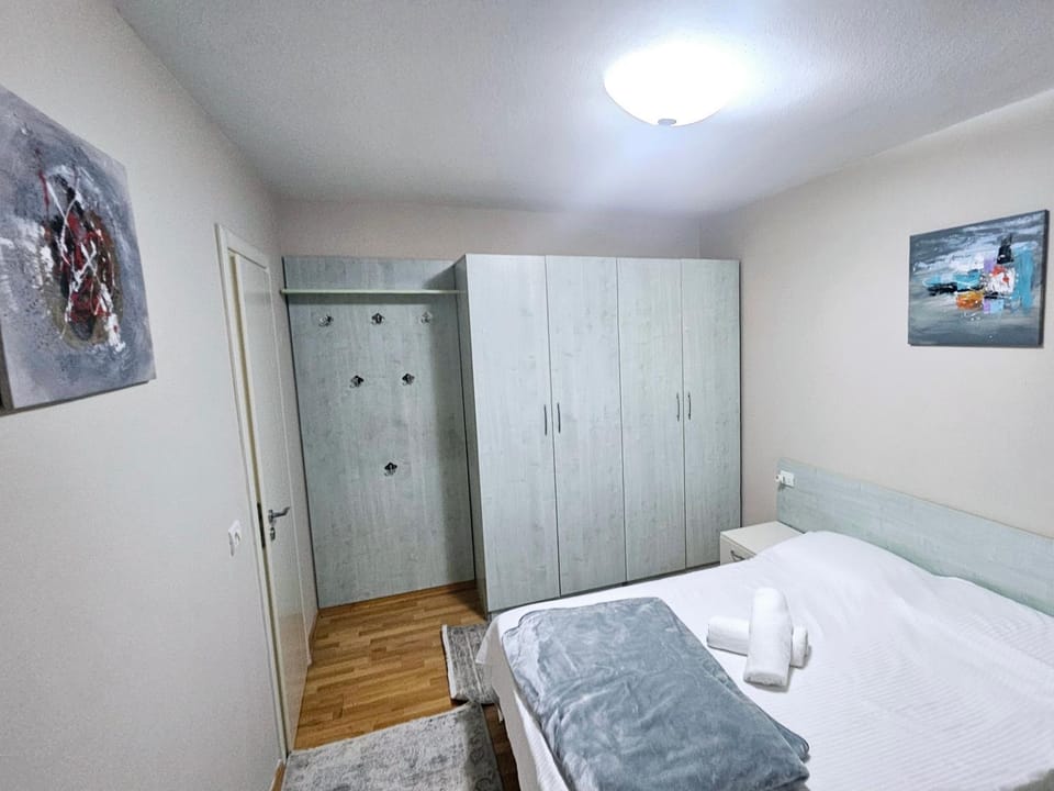 Bed, Bedroom, wardrobe