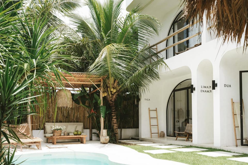 Property building, Patio, Day, Garden, Garden view