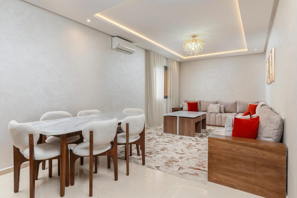 Living room, Seating area, Dining area, air conditioner