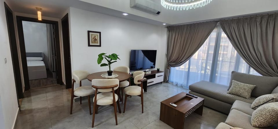 Communal lounge/ TV room, TV and multimedia, Living room, Seating area, Evening entertainment