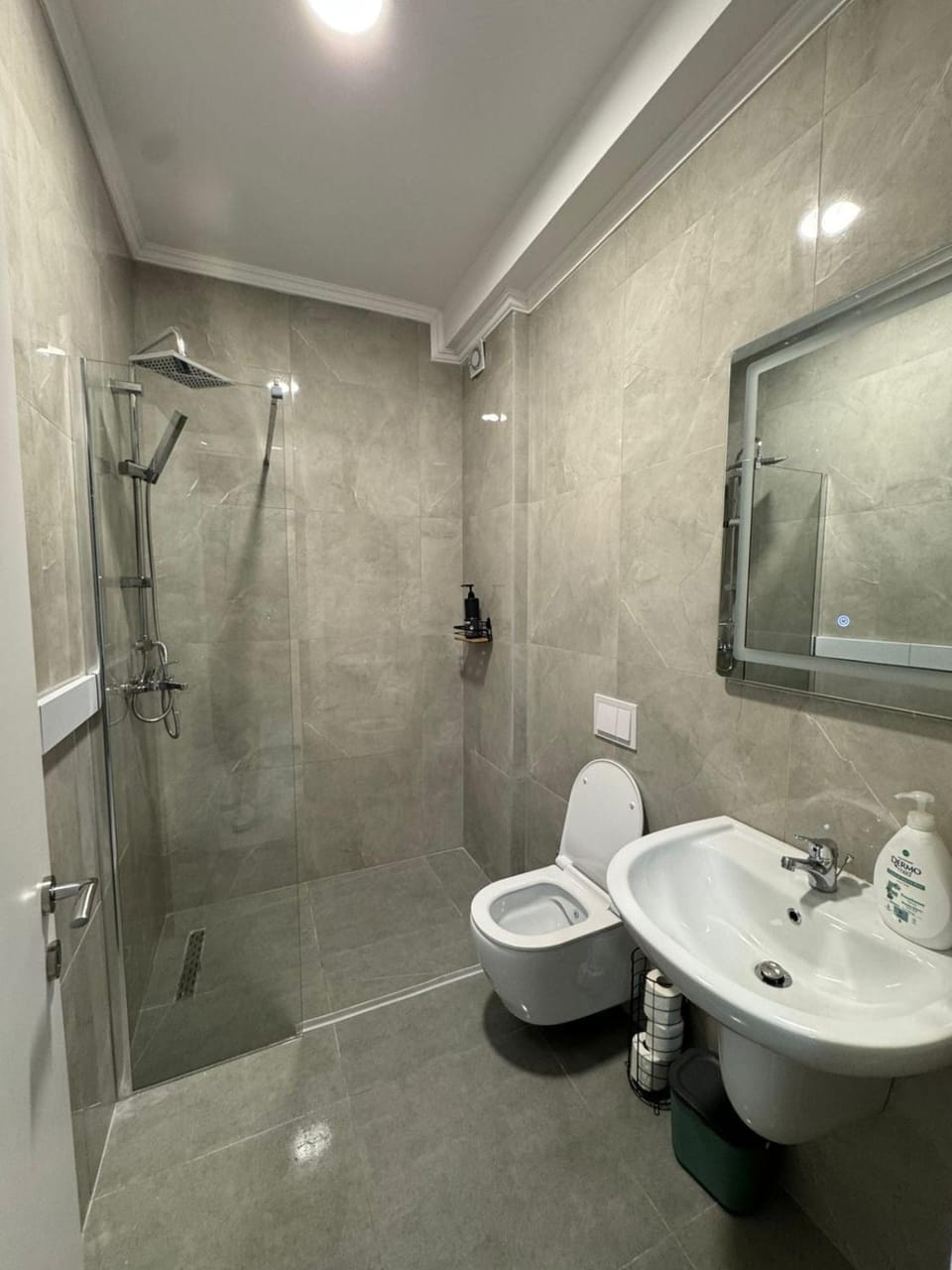 Shower, Toilet, Bathroom