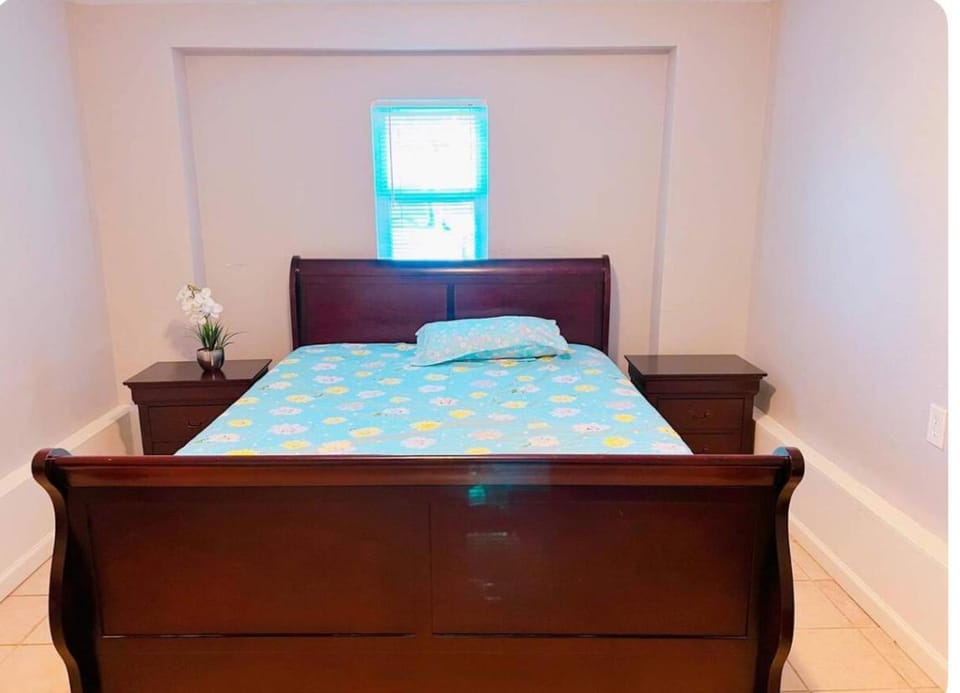Pet friendly 3 bedroom house House in Oklahoma City