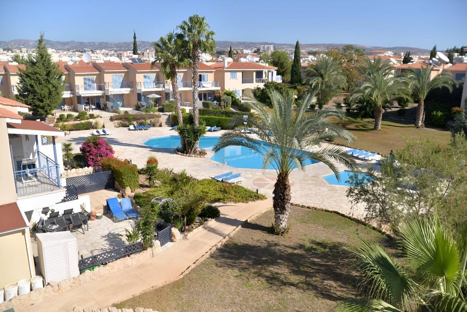 Property building, Facade/entrance, Spring, Day, Neighbourhood, Natural landscape, Activities, Activities, Bird's eye view, Garden, Garden, View (from property/room), Balcony/Terrace, Other, Garden view, Garden view, Pool view, Pool view, Area and facilities, Area and facilities, Swimming pool, Swimming pool, Open Air Bath, Public Bath, Inner courtyard view, furniture, sunbed