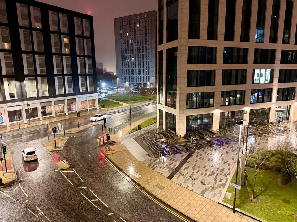 Night, City view, Street view, Location