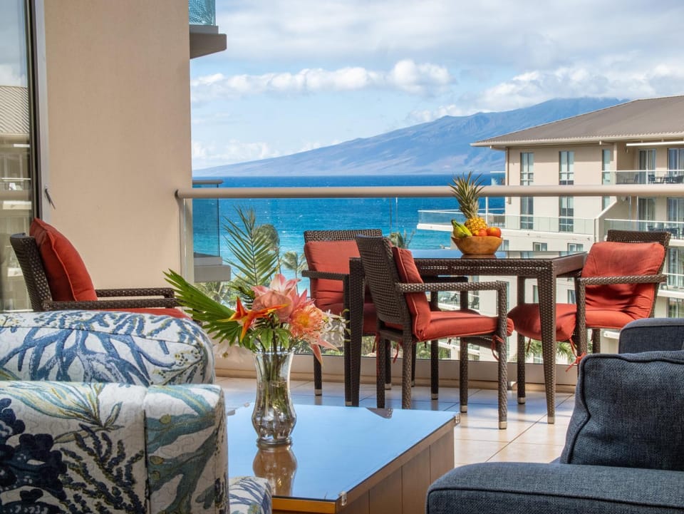 Best Studio Ocean Views at Honua Kai - Soak In Maui Sunsets on This Expansive Lanai -Hokulani 719 House in Kaanapali