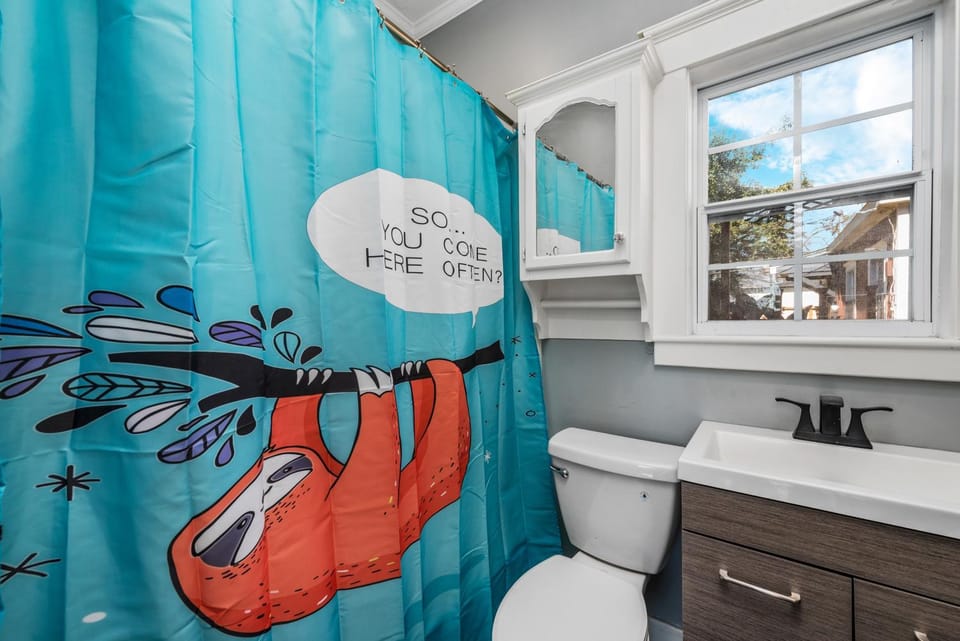 Comfy Studio with King Bed & Full Kitchen - Near Attractions Apartment in Houston