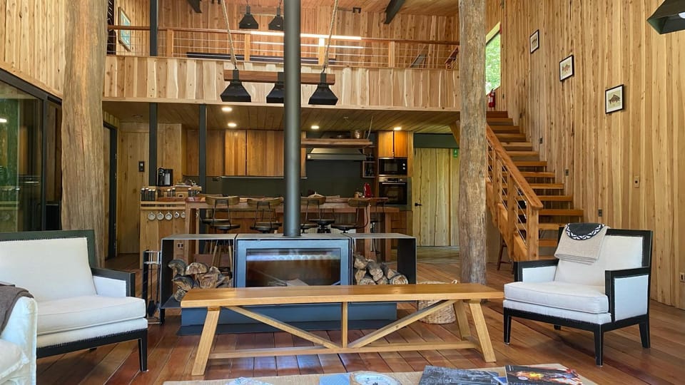 Living room, Lounge or bar, fireplace