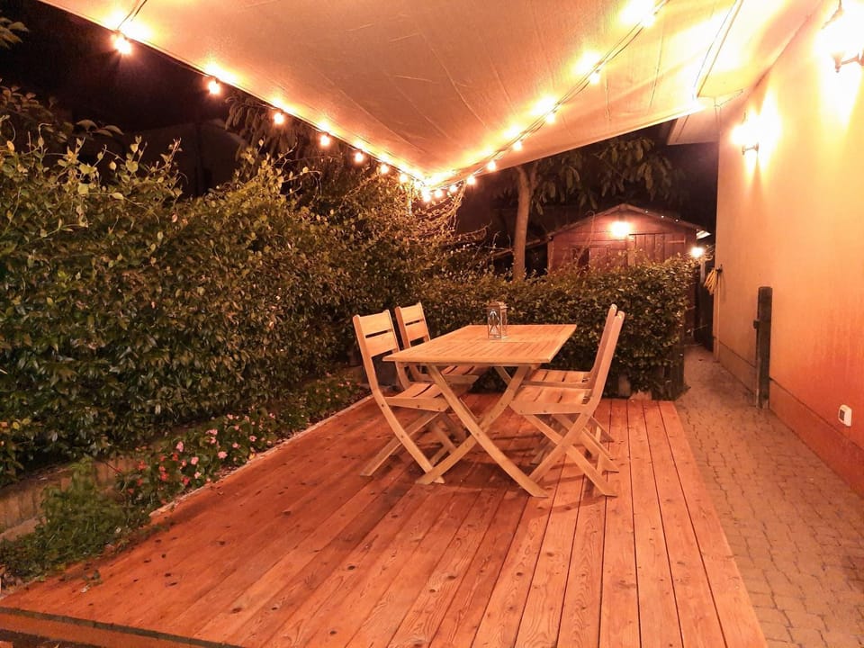 Patio, Garden view