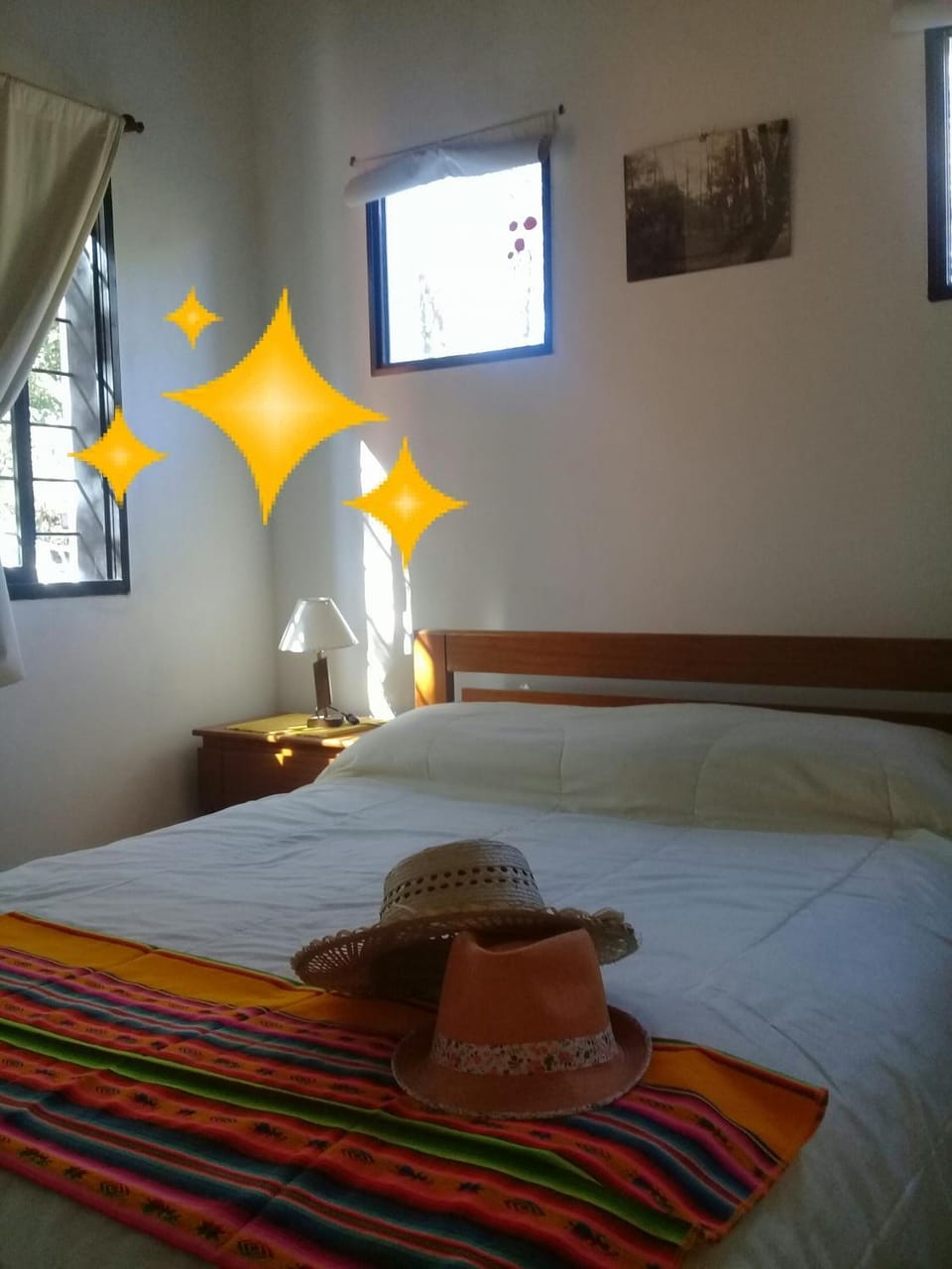 Photo of the whole room, Bedroom