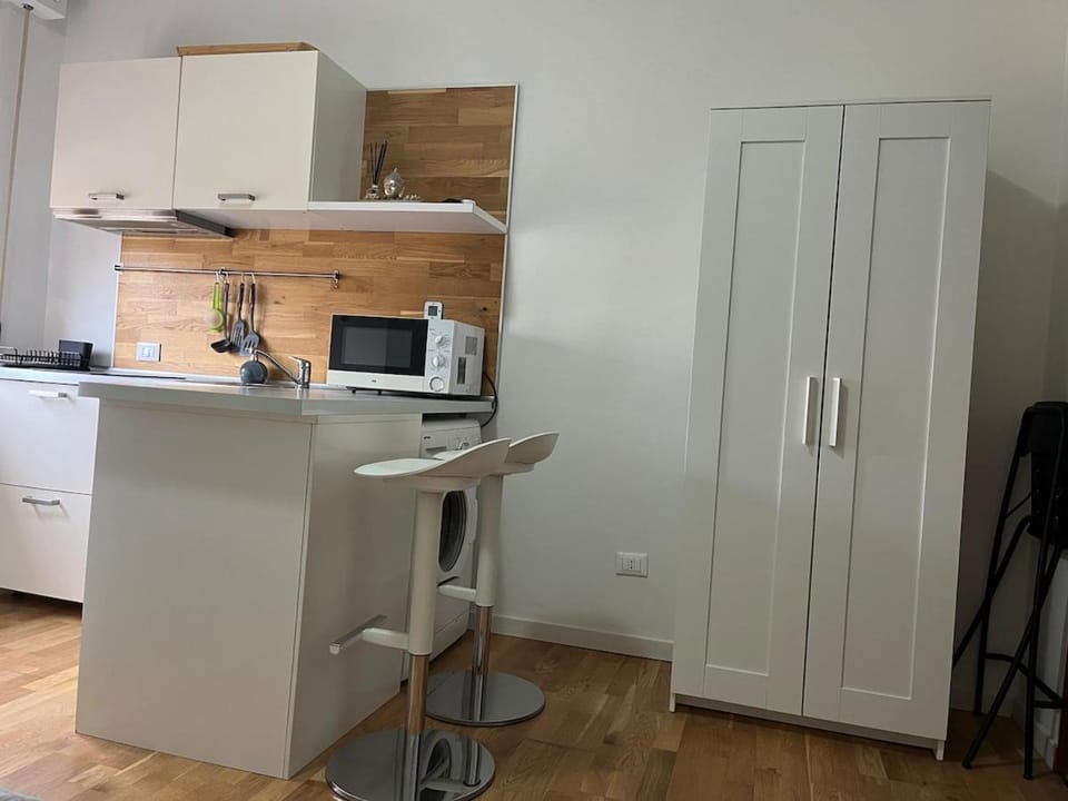 Kitchen or kitchenette, wardrobe