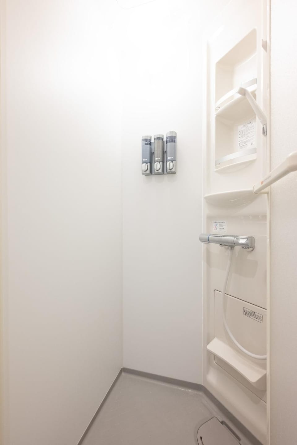 Blossom House Akasaka 401 Apartment in Kanagawa Prefecture