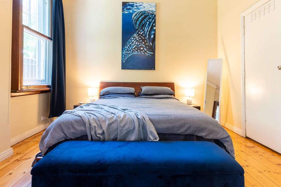 Peaceful and Stylish Petersham Aparttment with Parking Apartment in Sydney