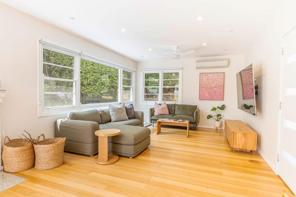 Minty's Beach House House in Lorne