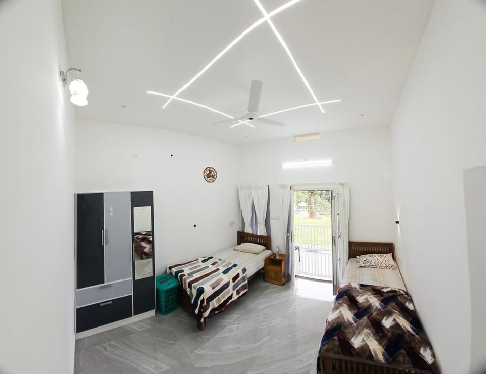 Uthuppan's first floor 2brm Apartment in Kerala