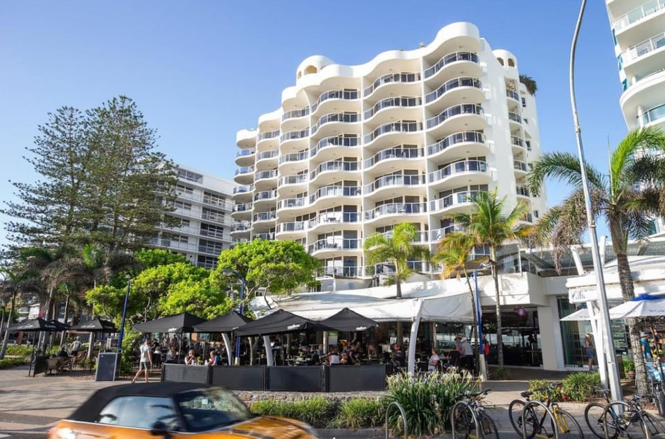 ZANZ205- Exclusive Outdoor Spa with Ocean Glimpses Apartment in Sunshine Coast